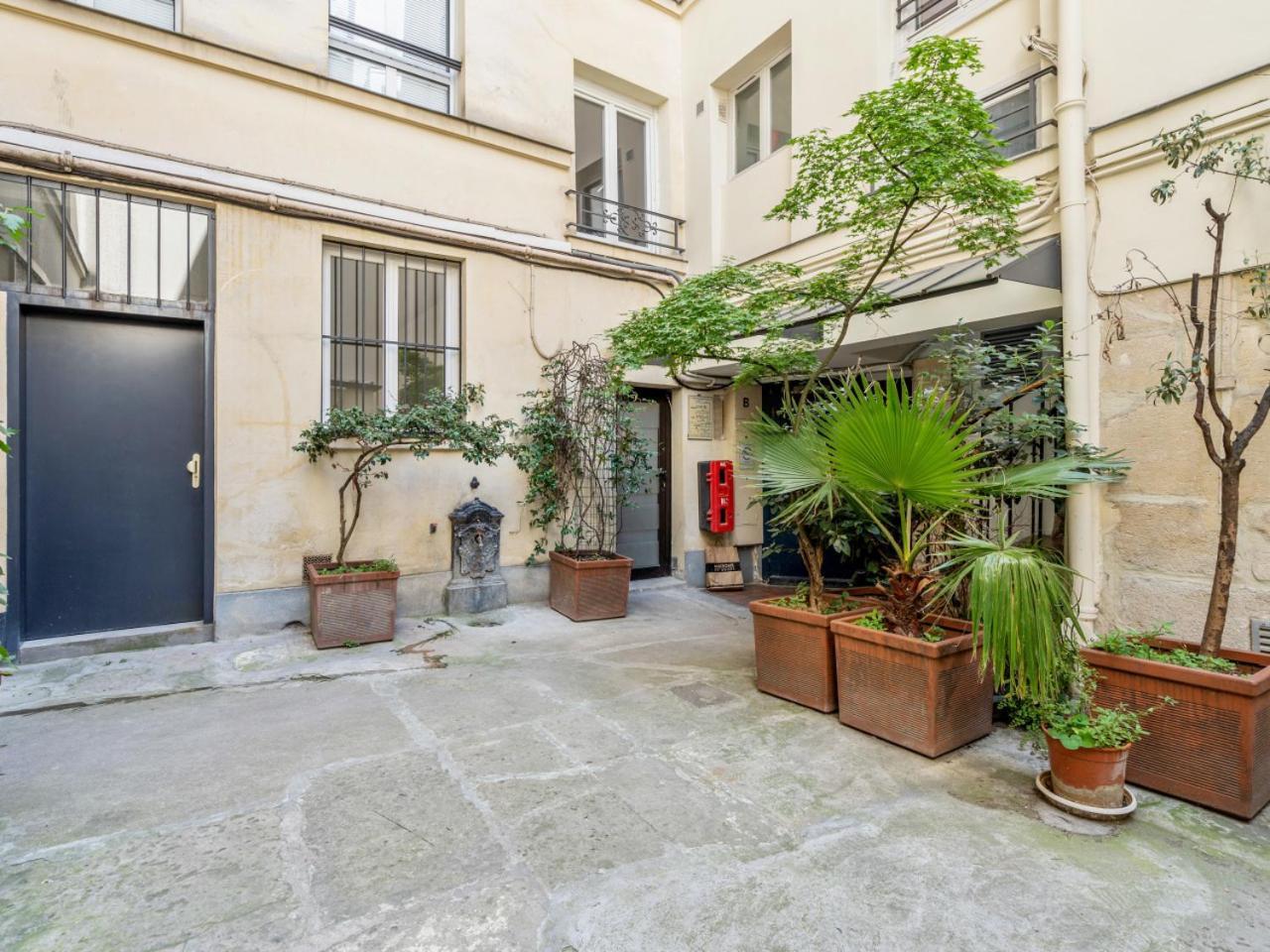 Joli Studio Rue De Nazareth Paris Exterior photo