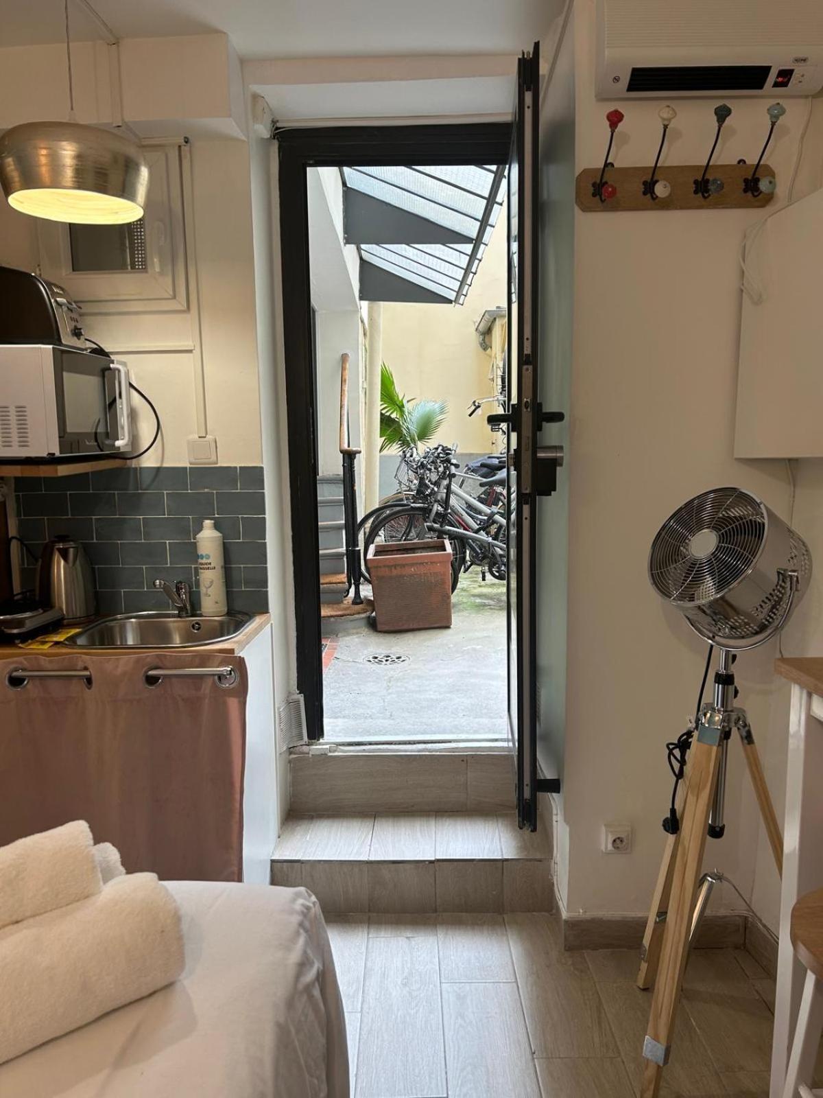 Joli Studio Rue De Nazareth Paris Exterior photo